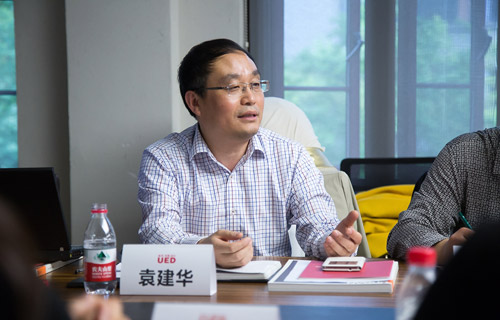 华汇工程设计集团股份有限公司董事长，中国勘察设计协会民营设计企业分会会长袁建华